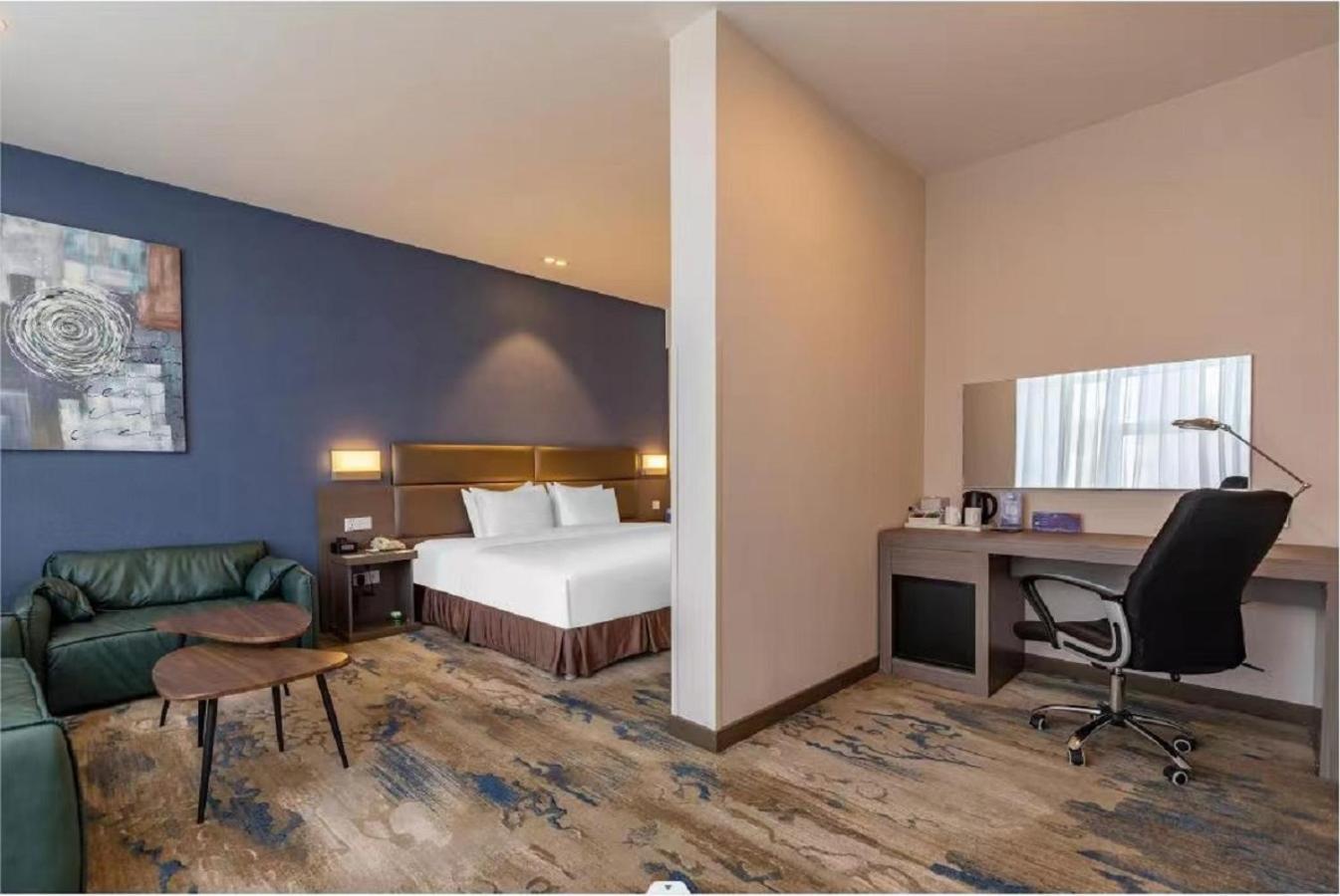 Holiday Inn Express Shenyang North Station By Ihg מראה חיצוני תמונה