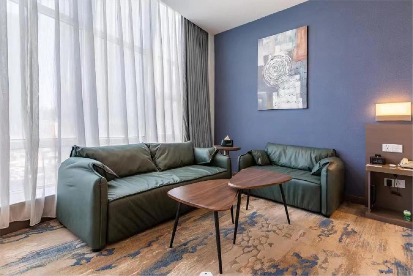 Holiday Inn Express Shenyang North Station By Ihg מראה חיצוני תמונה