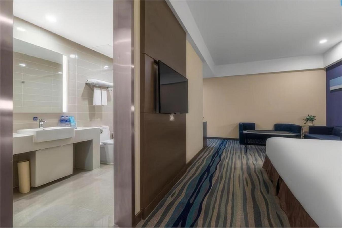 Holiday Inn Express Shenyang North Station By Ihg מראה חיצוני תמונה
