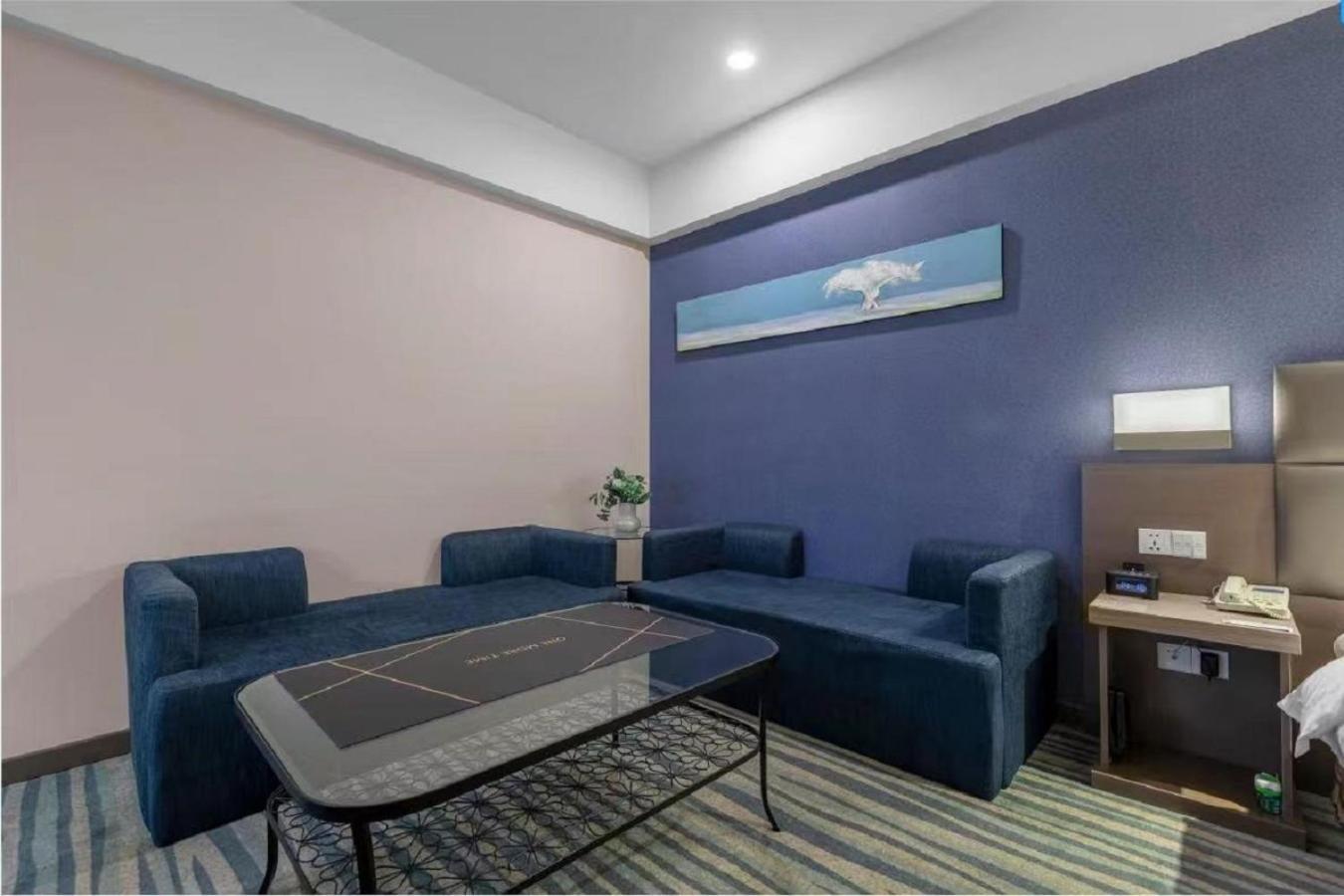 Holiday Inn Express Shenyang North Station By Ihg מראה חיצוני תמונה