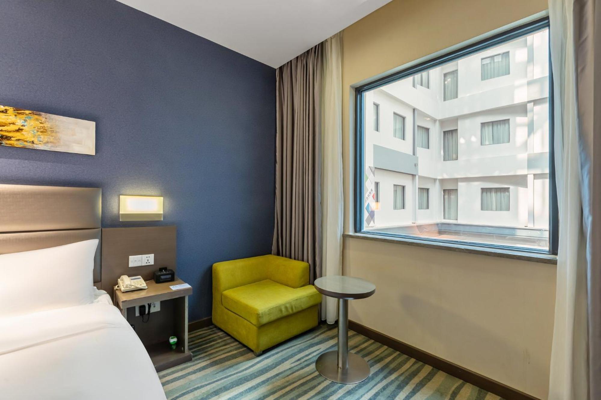 Holiday Inn Express Shenyang North Station By Ihg מראה חיצוני תמונה
