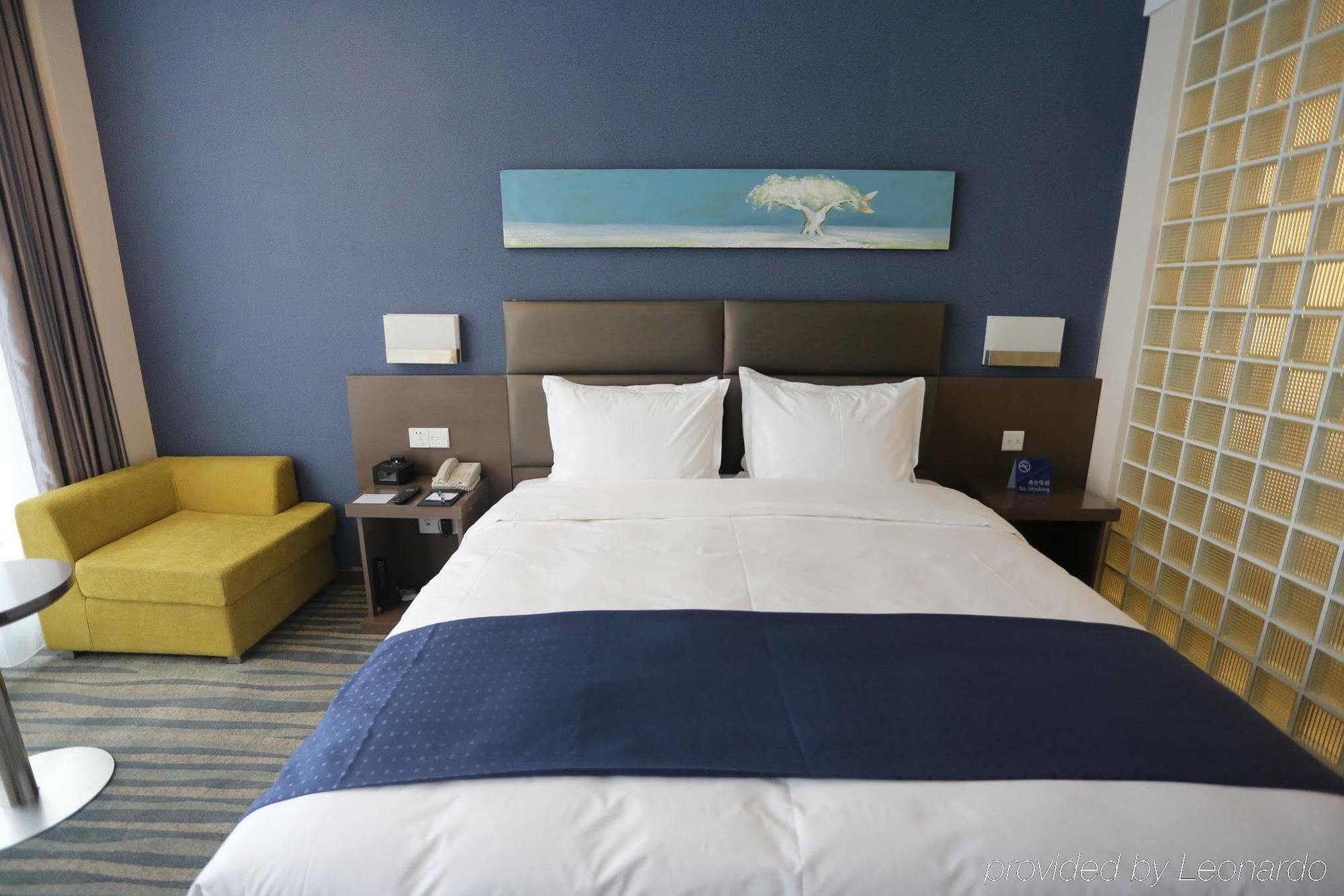 Holiday Inn Express Shenyang North Station By Ihg מראה חיצוני תמונה